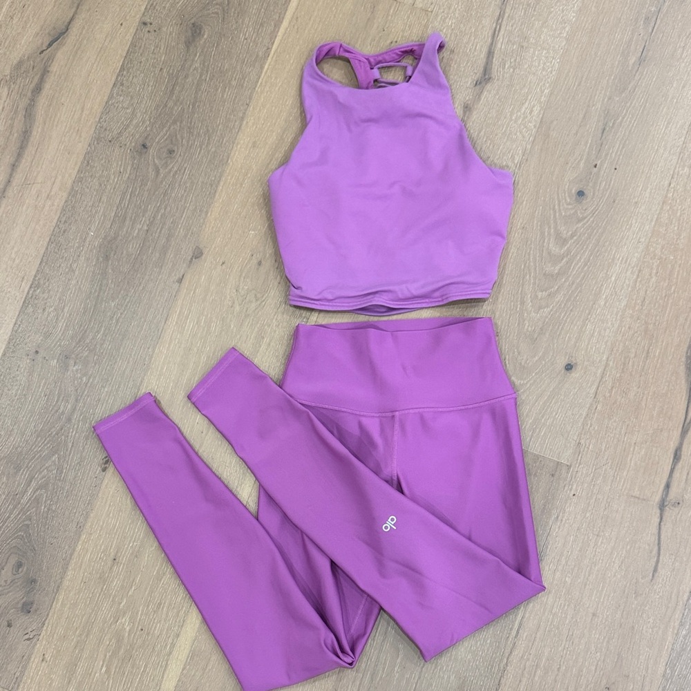 Purple/pink Athletic Crop Top and Leggings Set